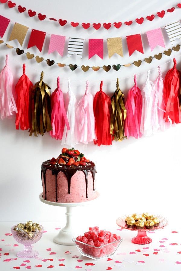 Love is in the Air Banner Kit